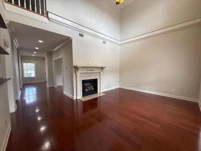 Photo - 131 Gallery Way