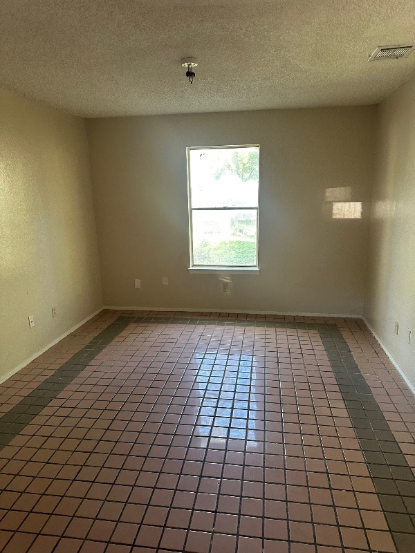 Photo - 3813 Windsor Ave