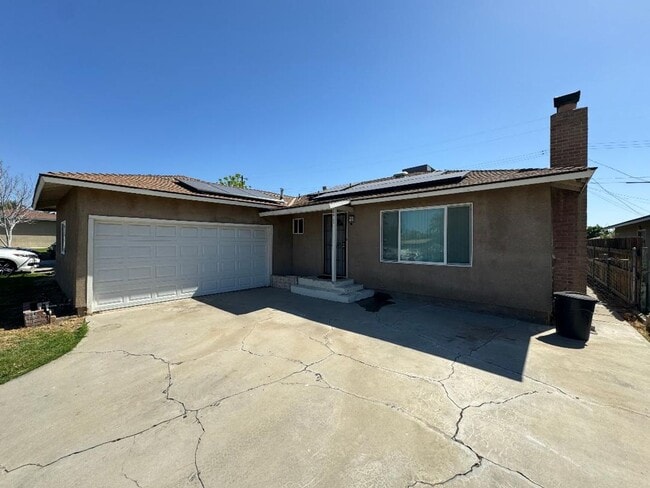 Photo - 2013 Avondale Dr