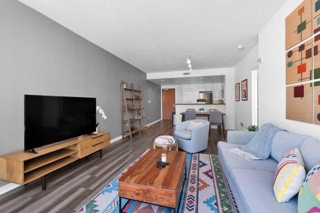 Photo - 388 Beale St Unit SI FL14-ID1009995P