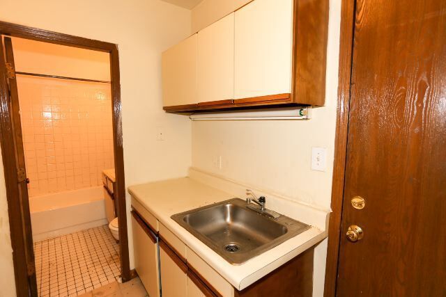 Photo - 824 W Cornelia Unit 903