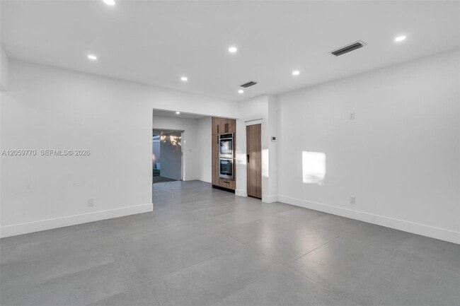 Photo - 730 NW 77th Way
