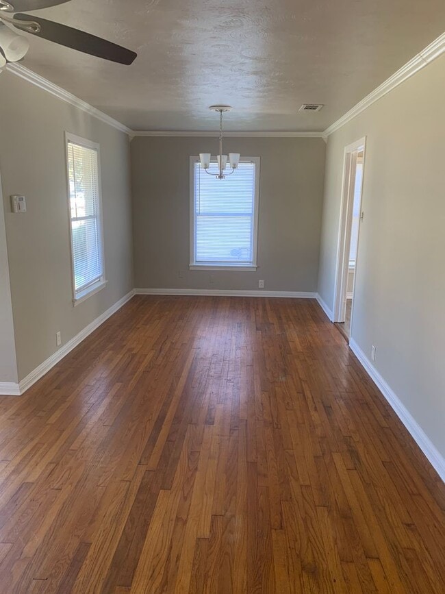 Photo - 3 Bedroom 1 Bath Home