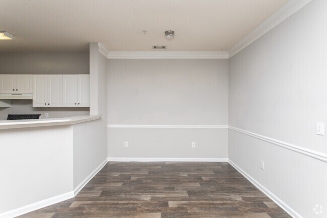 2BR, 2BA - 1252SF