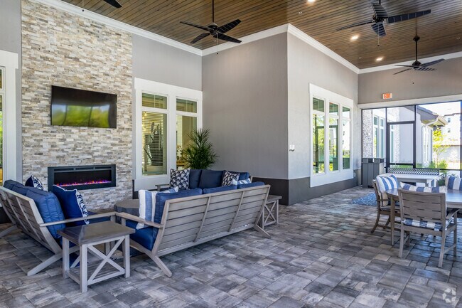 Screened Recreational Area - The Oasis at Manatee River