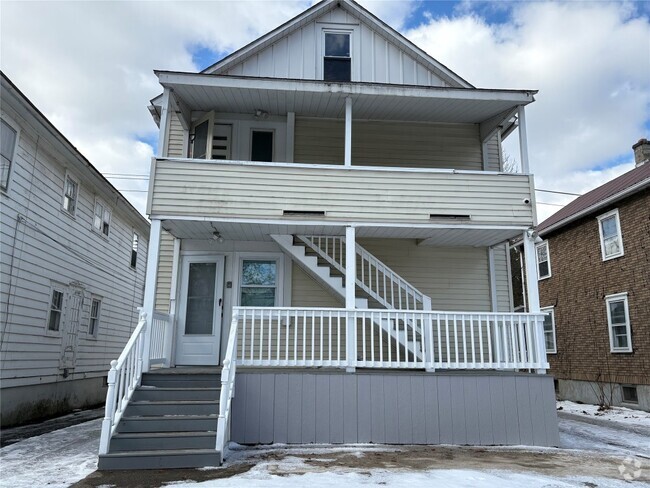 Building Photo - 224 Lester Ave Rental