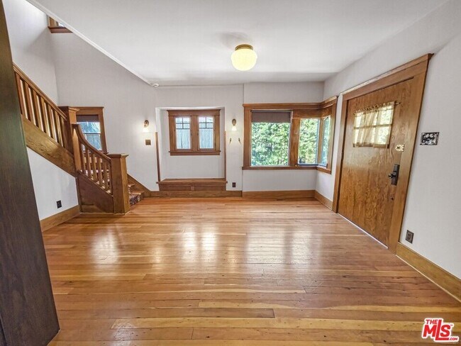 Photo - 216 Mt Washington Dr