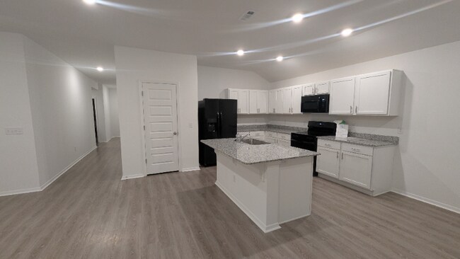 Photo - 1405 E Latium St