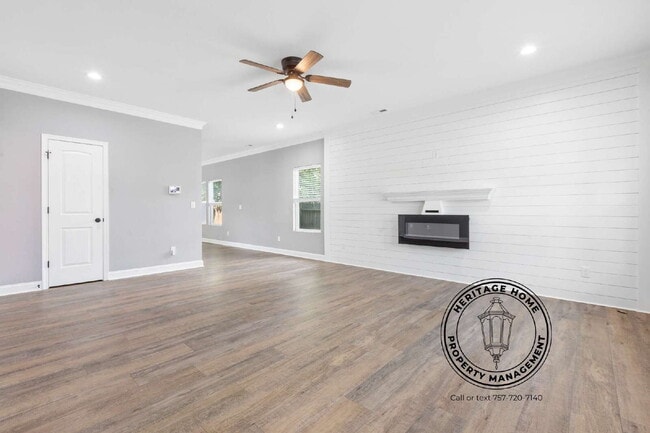 Photo - Charming 3-Bed Haven with 2.5 Baths in the Heart of Hampton!