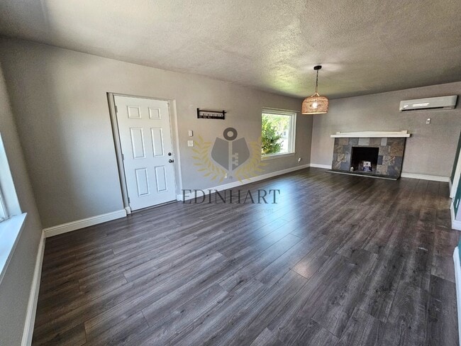 Photo - 915 N Harrison Ave