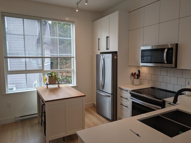 Photo - 19696 Hammond Rd