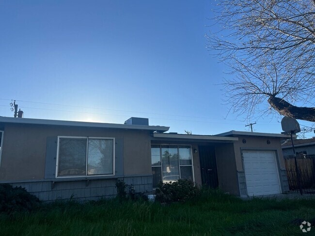 Building Photo - 5845 69th St Rental