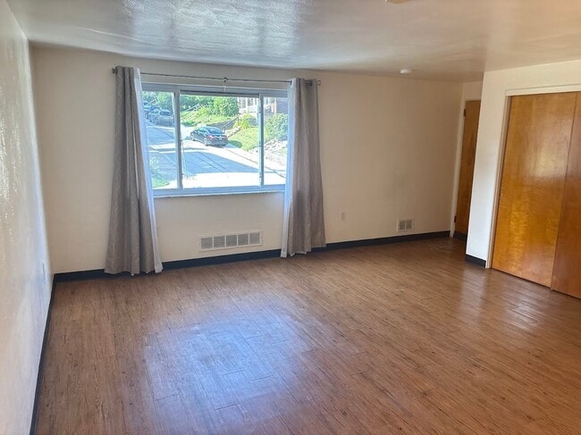 Photo - 2643 Mackinaw Ave Unit 1