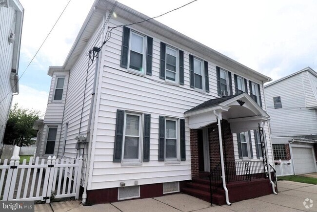 Building Photo - 56 N Nice St Unit 1L Rental