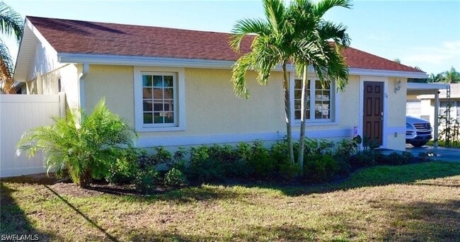 Photo - 74 2nd St