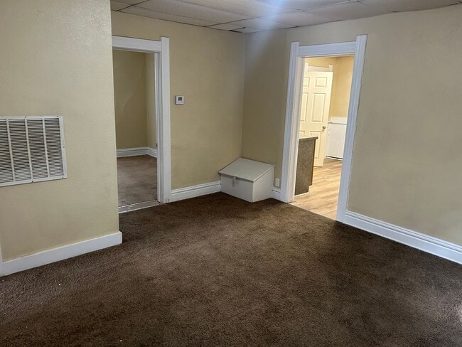 Photo - 2341 Caledonia St Unit Lower