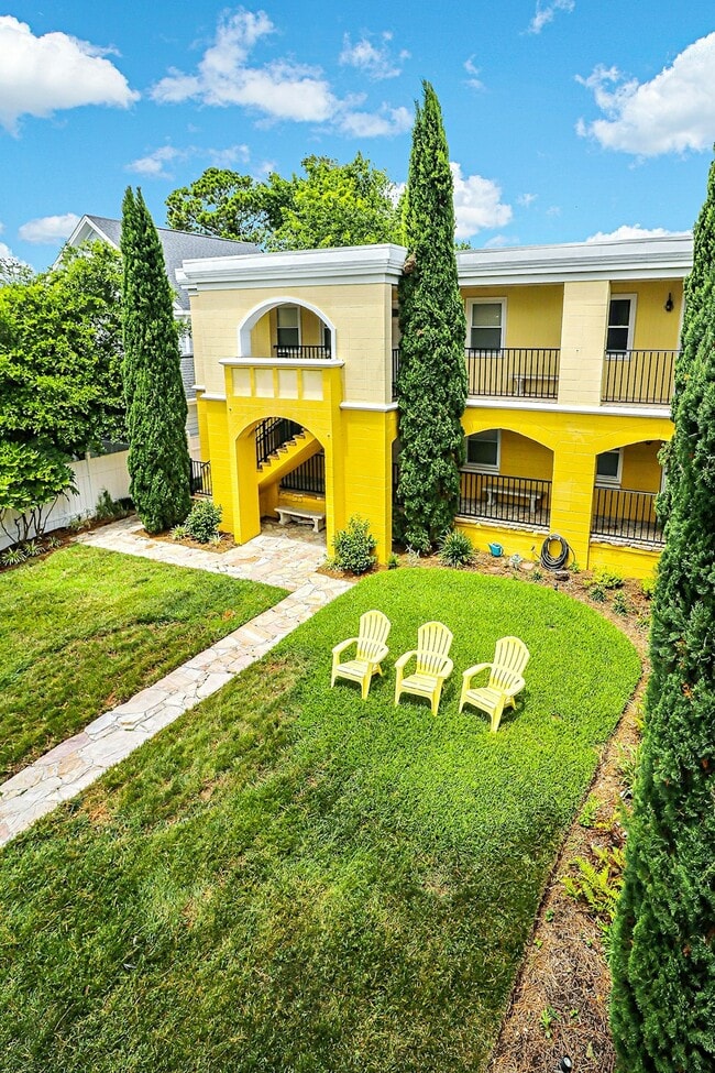 Photo - 425 26th St Unit 6