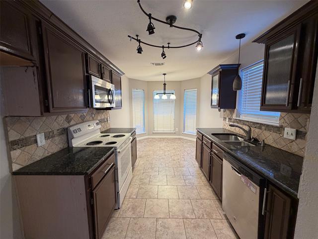 Photo - 1208 Brookvalley Dr