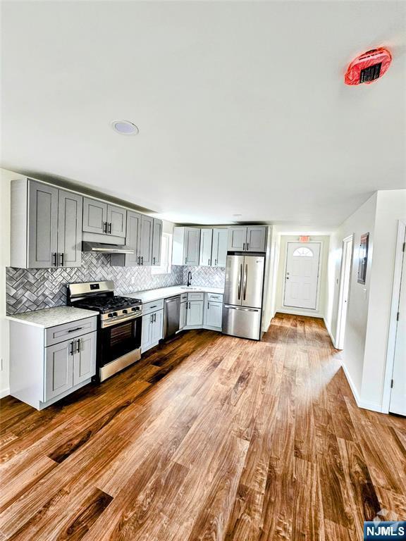 Building Photo - 212 Laurel Ave Rental