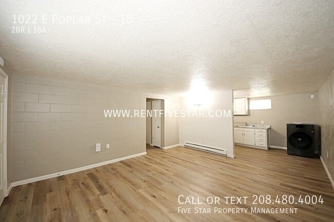 Photo - 1022 E Poplar St Unit 18