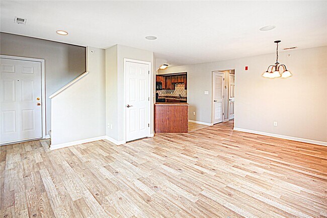 Photo - 310 Stonewall Creek Dr