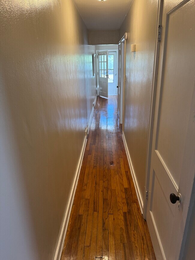 309.5 S Van Doren St