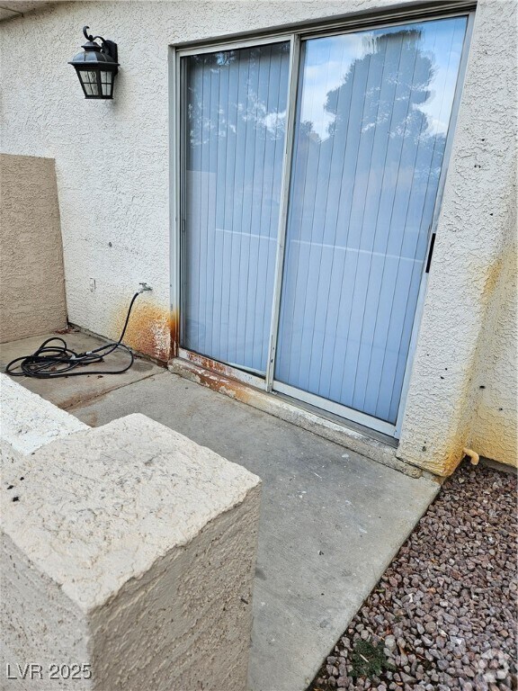 Building Photo - 6929 Oyster Shell Dr Rental