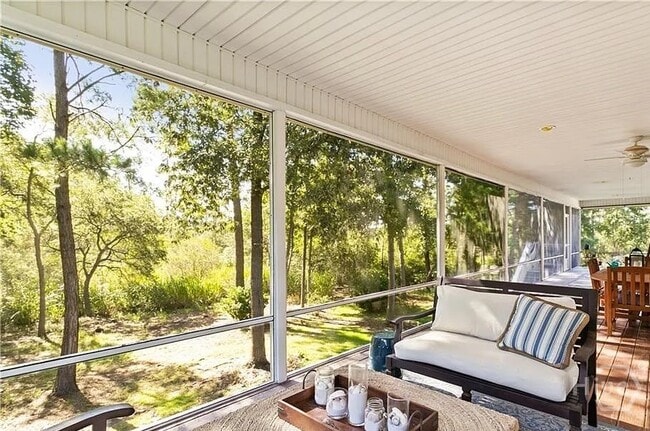 Photo - 259 Kelsall Dr