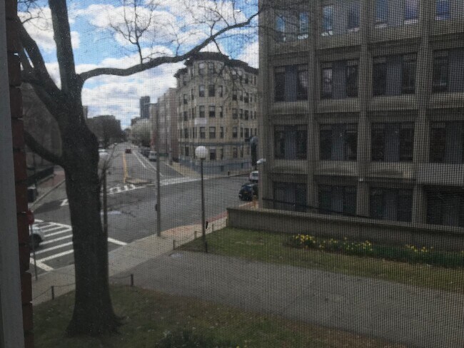 Photo - 39 Hemenway St