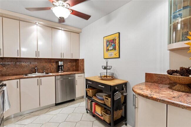 Photo - 3800 S Ocean Dr Unit 719