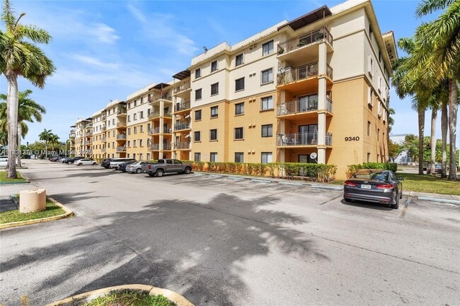 Photo - 9340 Fontainebleau Blvd Condo Unit W314