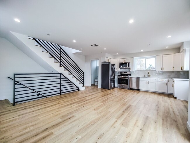 Photo - 3811 W Exposition Blvd Unit 3809