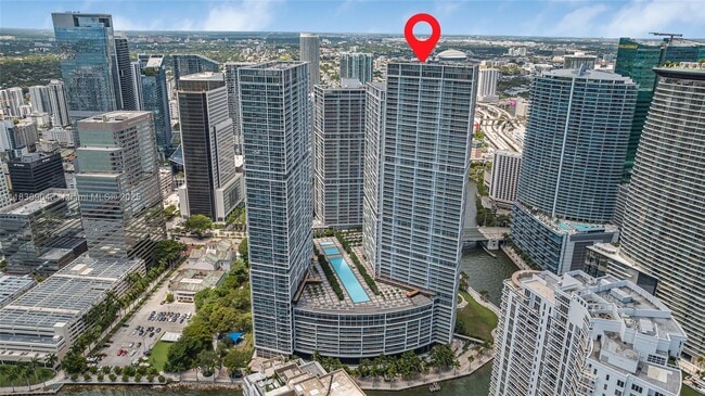 Building Photo - 475 Brickell Ave Unit 2711 Rental