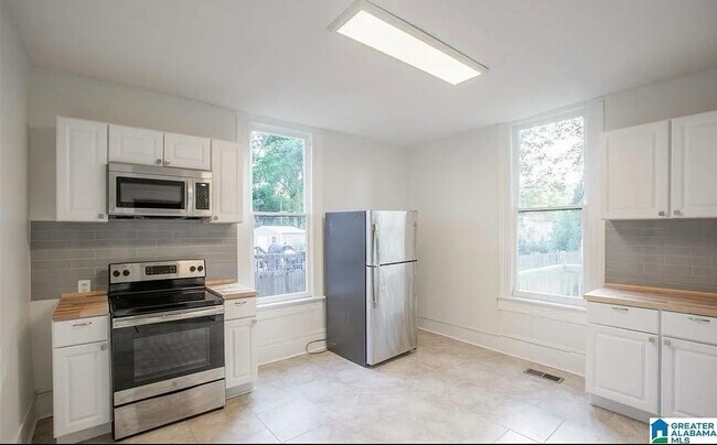 Photo - 222 49th St N
