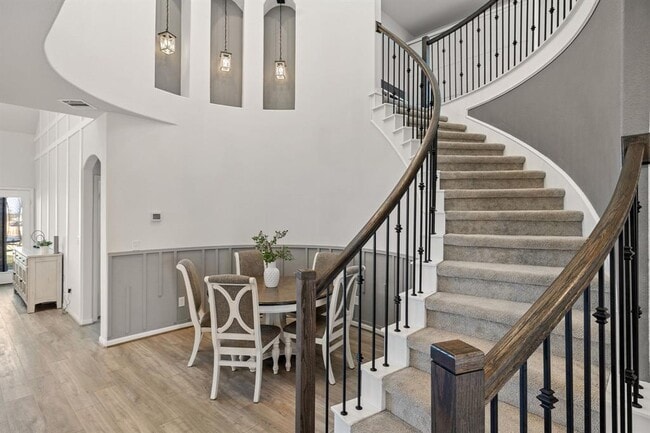 Photo - 408 Ravello St