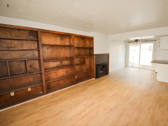 Photo - 1289 N 400 E