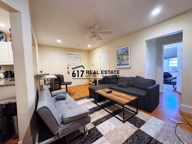 Photo - 56 Egmont St Unit 3