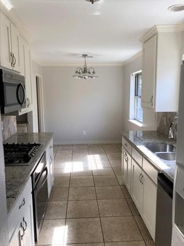 Photo - 443 Lowell Ln