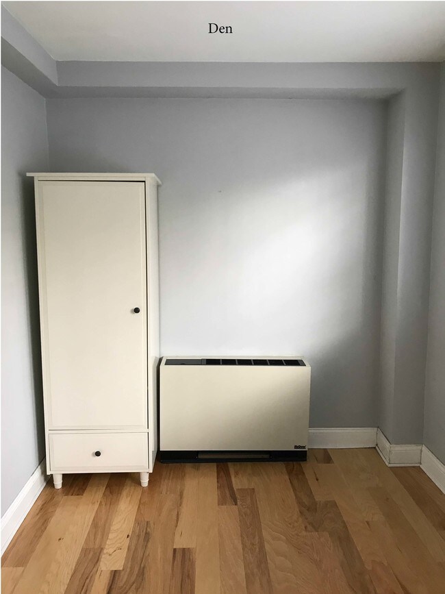 Photo - 4545 MacArthur Blvd NW Unidad g6