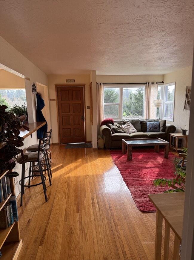 Photo - 2112 Buttermilk Ln