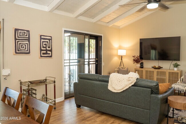 Photo - 4313 N 28th St