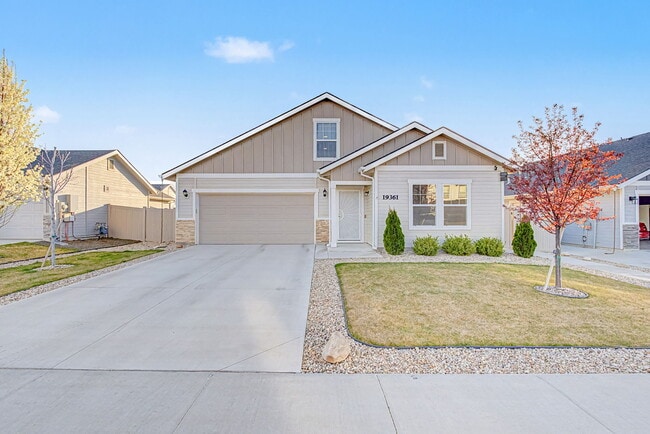 Building Photo - 19361 Kiowa Crk Wy