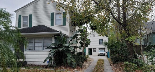 Photo - 1410 Illinois St