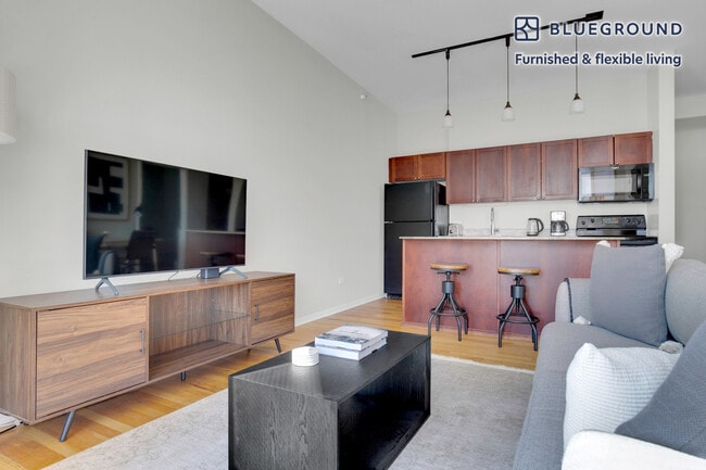 Photo - 343 S Dearborn St Unit FL13-ID673