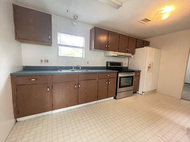 Photo - 5801 Flaxman St