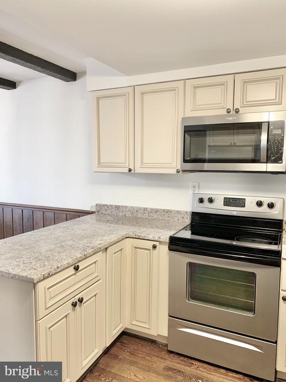 Photo - 1557 Dunterry Pl