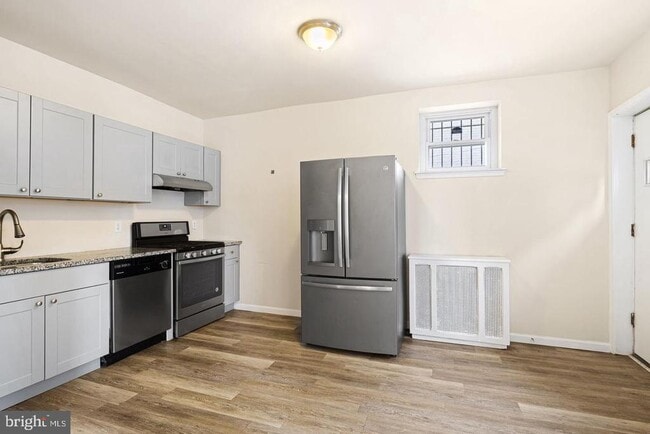Photo - 1829 S 22nd St Unit 1ST FLOOR