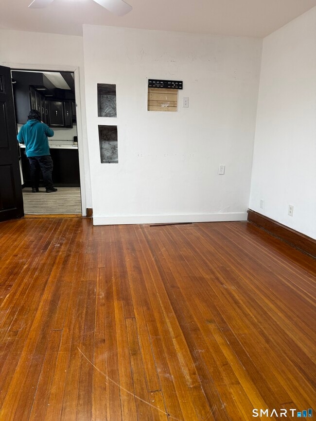 Photo - 16 St Lawrence St