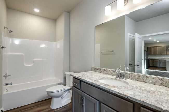 2 BR, 2 BA - 1,297SF
