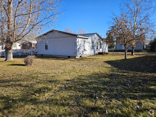 Building Photo - 413 W Front St Rental